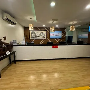 Alia Express Ferringhi Hotel